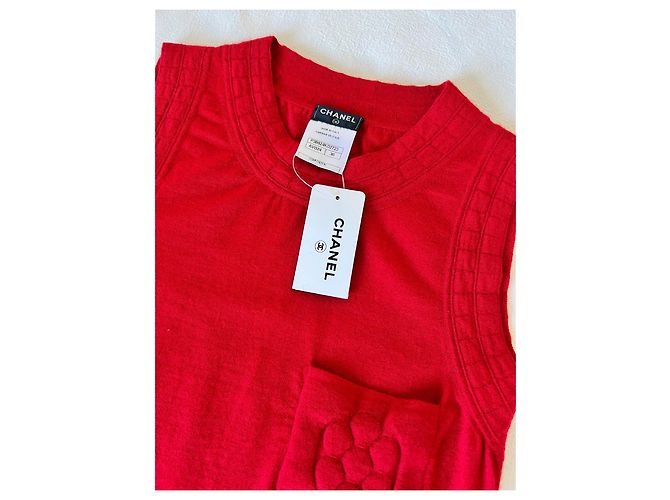 Top Chanel de Cachemira Rojo con Camelia Bordada Roja - vista 8