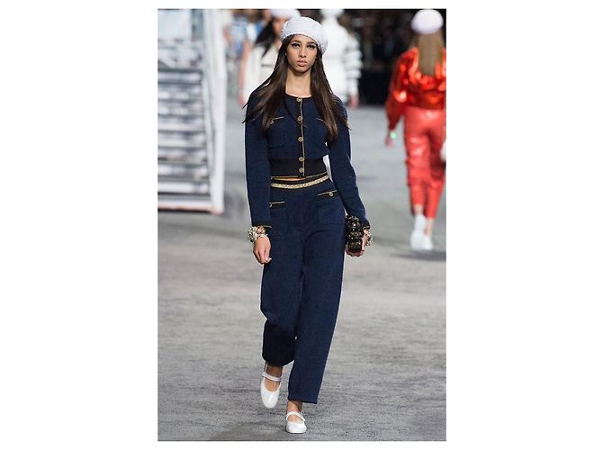 Chanel Neues Icon La Pausa CC Knöpfe Kleid Marineblau - Ansicht 3