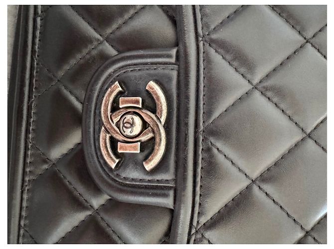 Timeless Chanel senza tempo con manico e tracolla firmata Nero - vista 4