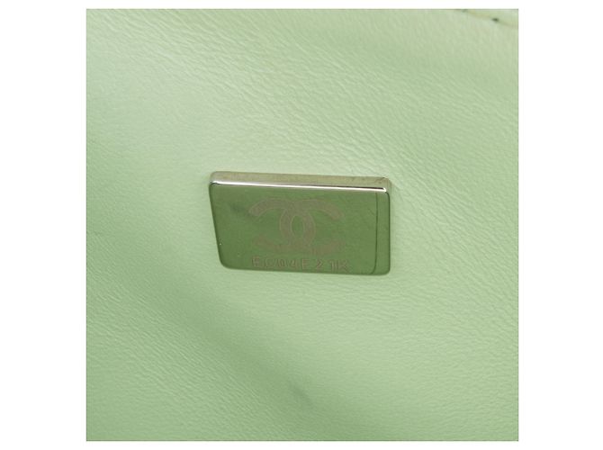 Chanel Verde Piccolo Classico Chevron in Pelle di Agnello Doppio Verde chiaro - vista 6