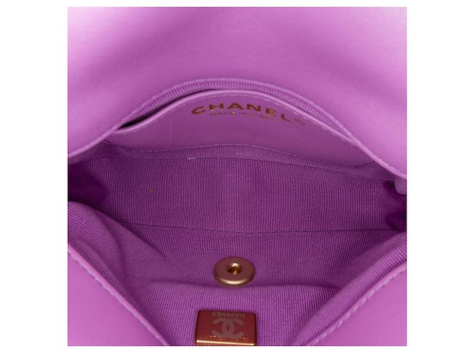 Chanel Mini Borsa in Pelle di Agnello Trapuntata Viola Funky Town Porpora - vista 4