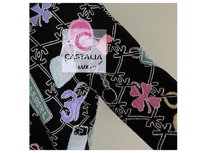 Chanel Novo moletom com capuz CC Logo 2022 Multicor - vista 15