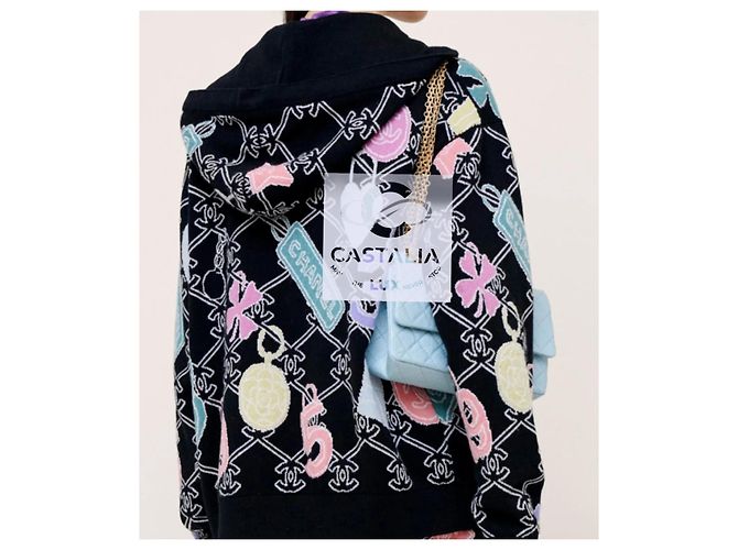 Chanel Novo moletom com capuz CC Logo 2022 Multicor - vista 7
