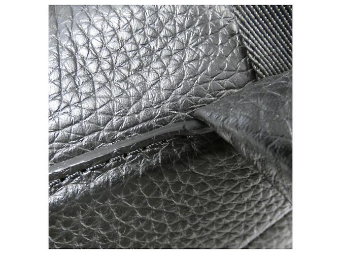 Noe Zaino Noé in Taurillon Louis Vuitton Nero - vista 6
