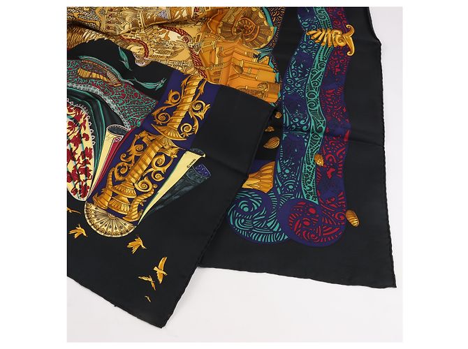 Foulard Hermès Carré 90 "L ATLANTIDE" 100% Seta Nero - vista 3
