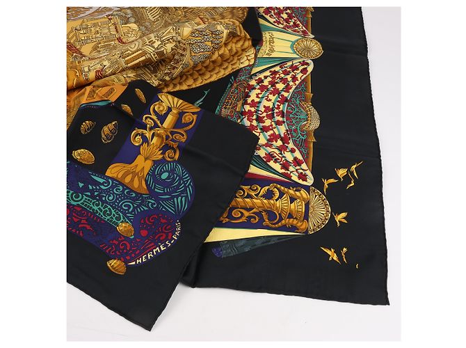 Foulard Hermès Carré 90 "L ATLANTIDE" 100% Seta Nero - vista 4