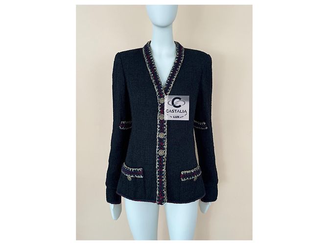 Chanel Ikonische schwarze Tweedjacke aus Paris / Shanghai - Ansicht 4