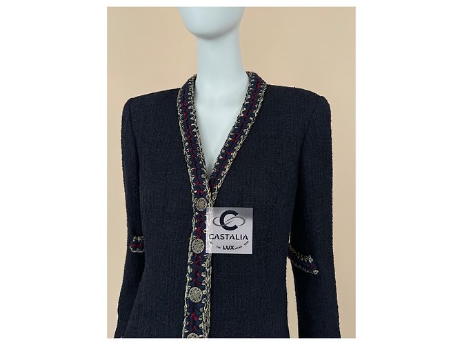Chanel Ikonische schwarze Tweedjacke aus Paris / Shanghai - Ansicht 6