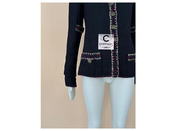 Chanel Ikonische schwarze Tweedjacke aus Paris / Shanghai - Ansicht 7