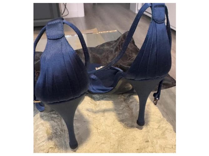 Marmont Sandali Gucci in raso e pelle blu - vista 5