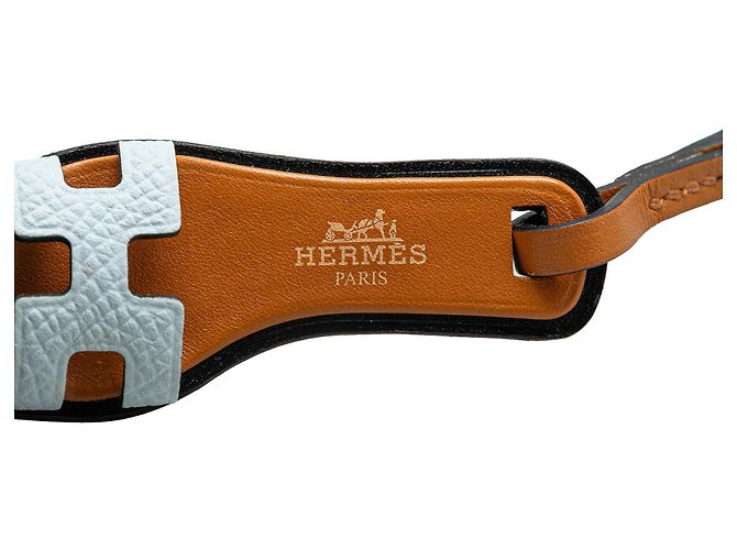 Charm per borsa Hermès Oran Nano in Epsom marrone - vista 3