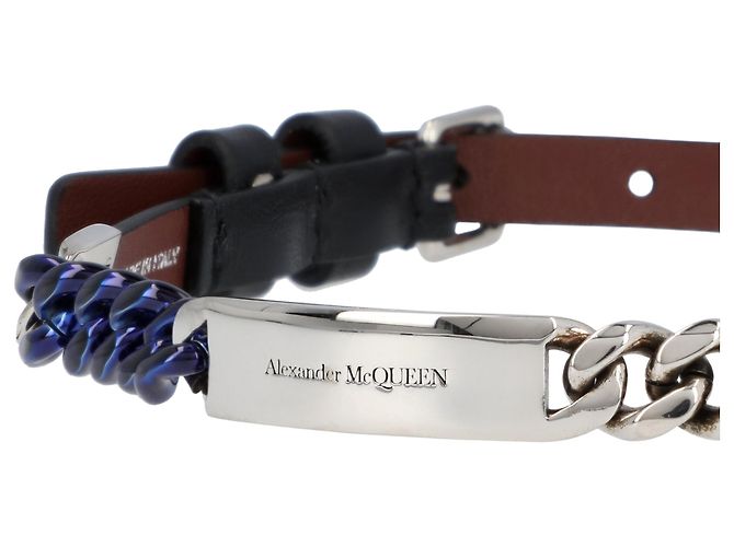 Bracciali Alexander McQueen per uomini in nero - vista 3
