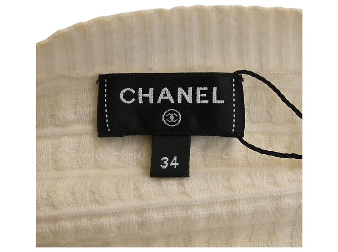 Timeless Chanel-Cardigan mit Knöpfen aus weißem Kaschmir Roh - Ansicht 4