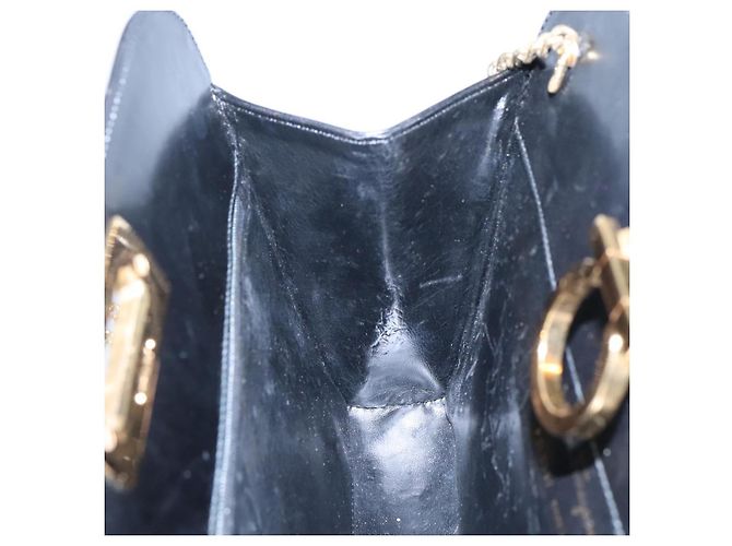 Borsa a spalla in pelle nera e oro Gancini Chain di Salvatore Ferragamo Auth bs22402 Noir Doré - vue 18