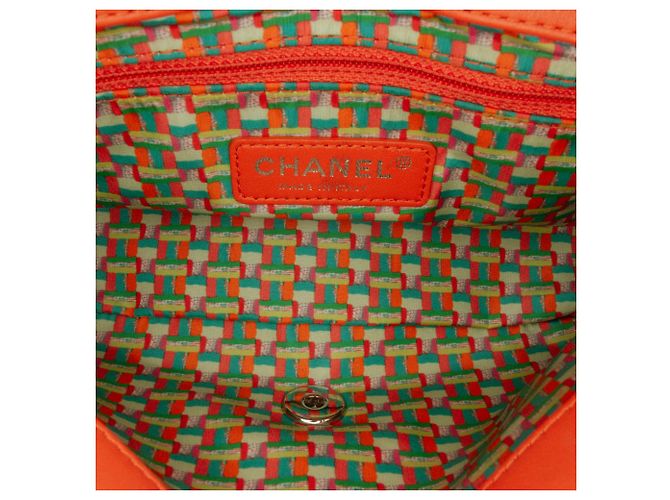 Coco rain Chanel Arancione Parigi Seoul Piccolo Gomma Coco Pioggia Flap - vista 4