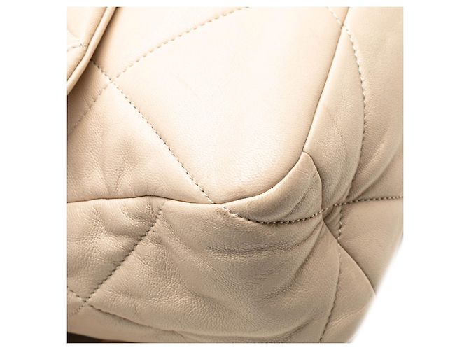 Chanel Beige Large Lambskin 19 Flap - vista 10