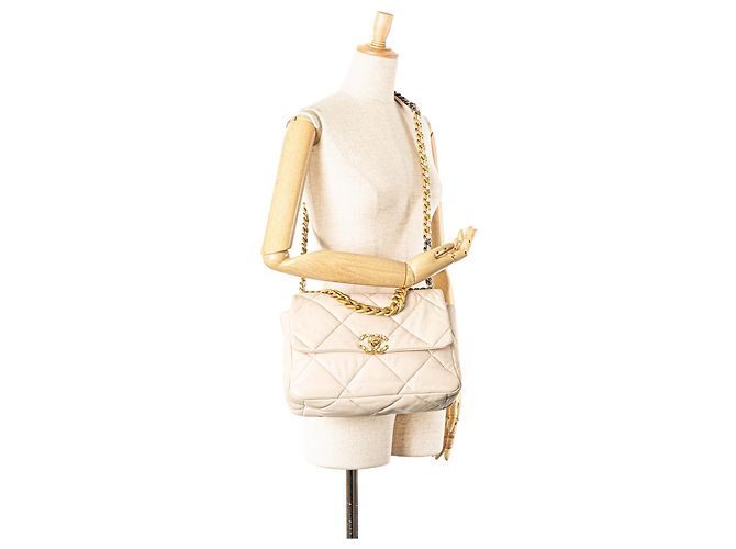 Chanel Beige Large Lambskin 19 Flap - vista 12