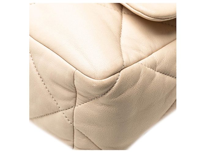 Chanel Beige Large Lambskin 19 Flap - vista 9