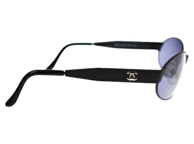 Gafas de sol ovaladas Chanel Black Gold CC Logo 06925 Negro Dorado - vista 9
