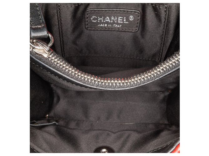 Chanel Rosso Mini Quadrato in Pelle di Agnello Grafica Borsa a Spalla - vista 4