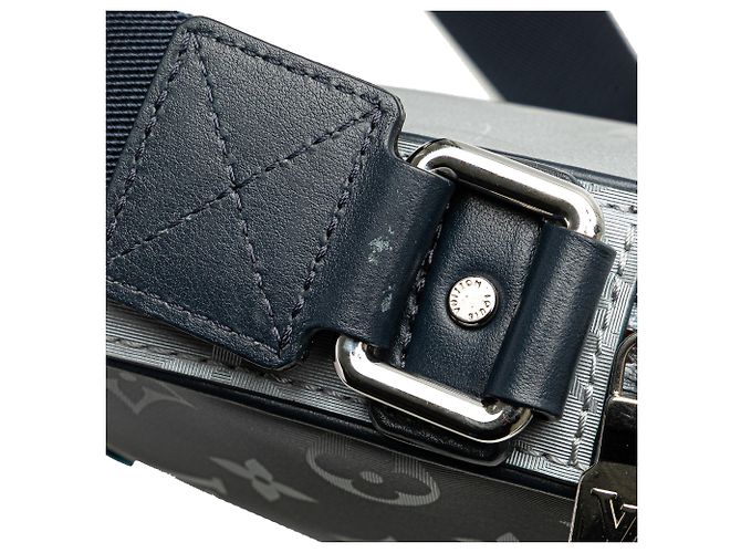Messenger Satellite Alpha Monogram grigio Louis Vuitton Marrone - view 10