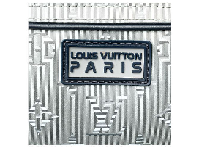 Messenger Satellite Alpha Monogram grigio Louis Vuitton Marrone - view 8