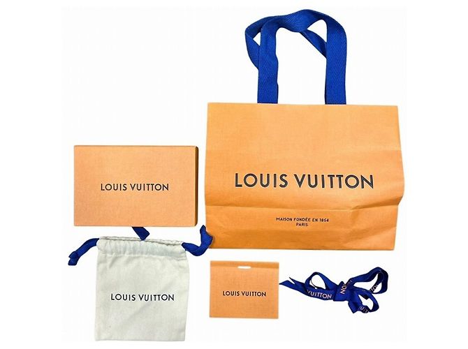 Portachiavi LV Capucines di Louis Vuitton Nero D'oro - vista 6