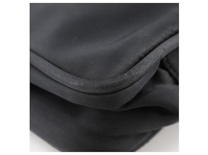 Prada schwarze Nylon-Tote-Tasche - Ansicht 6