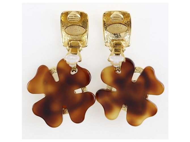 Orecchini a clip a forma di cuore Chanel Coco Mark Marrone - vista 4