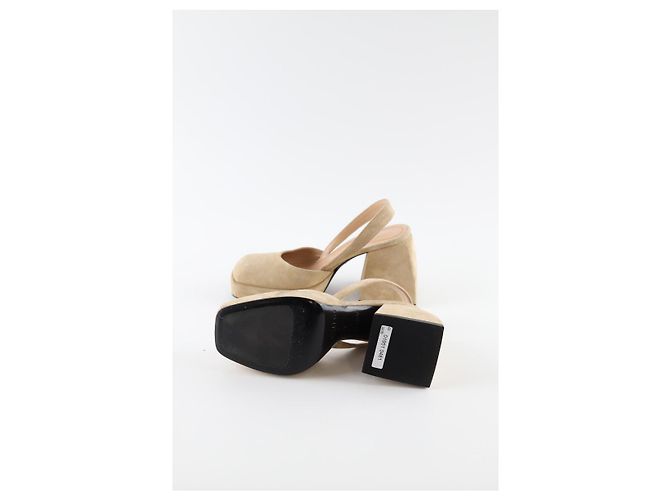 Nodaleto Tacchi in camoscio beige - vista 7