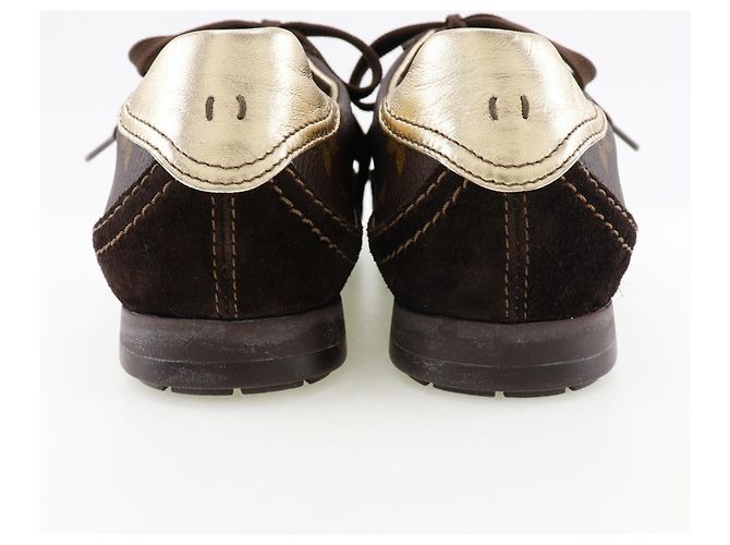 Sneaker aus Monogramm-Canvas von Louis Vuitton - Ansicht 3