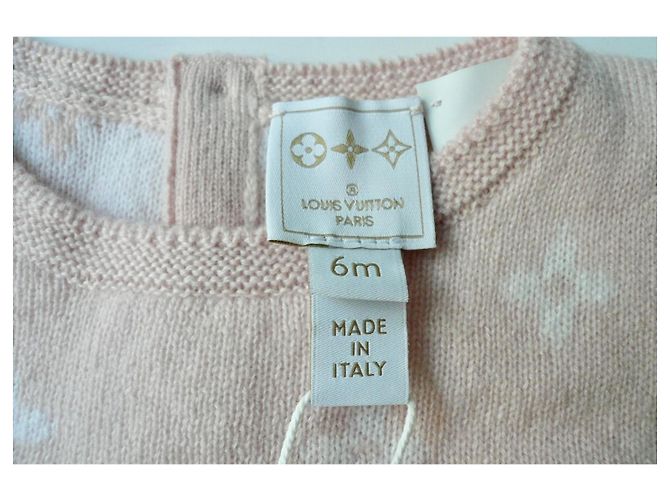 LOUIS VUITTON Neue rosa Kaschmir-Einteiler 6 Monate Pink - Ansicht 4