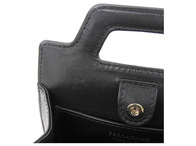 Borsa Micro Mini Gancini Wanda di Salvatore Ferragamo Nero - vista 6