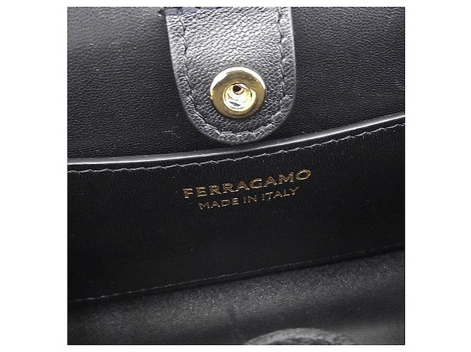 Borsa Micro Mini Gancini Wanda di Salvatore Ferragamo Nero - vista 8