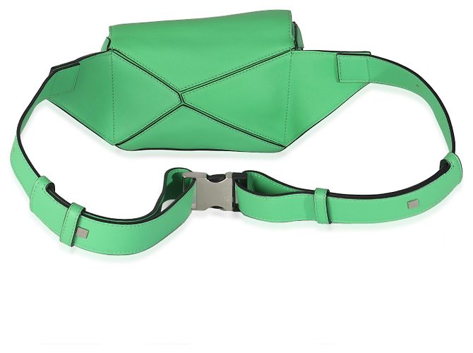 Bolsa de cinto Mini Puzzle em couro de bezerro verde selva Loewe - vista 2