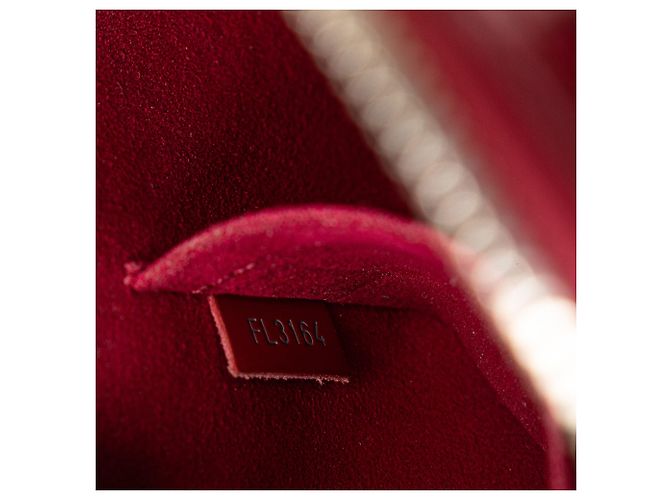 Louis Vuitton Alma BB in Epi rosa - vista 6