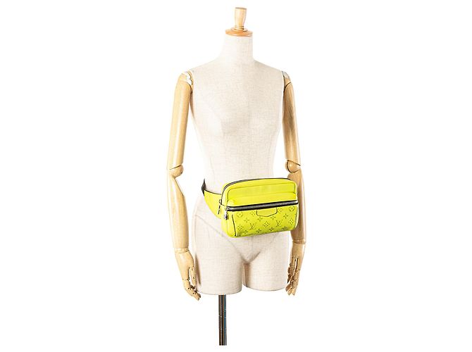 Bumbag esterno Monogram Taiga giallo Louis Vuitton - vista 10
