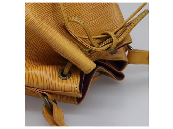 LOUIS VUITTON Epi Petit Noe Borsa a Spalla Gialla M44109 LV Auth 104159 Giallo - vista 6