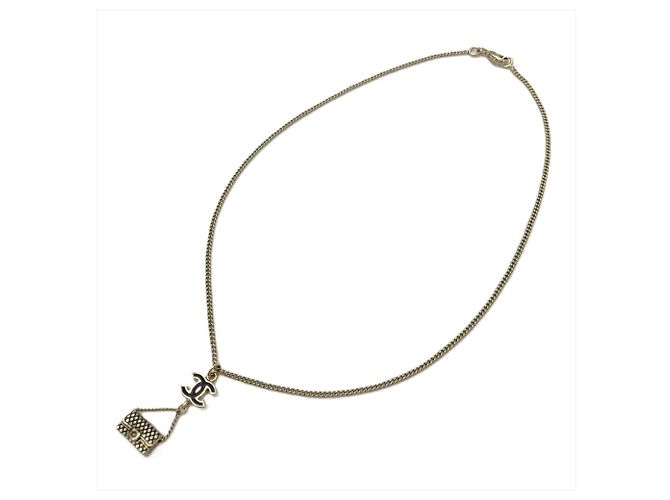 Collana Matelassé Coco Mark di Chanel Nero D'oro - vista 3