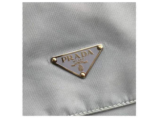 Borsa a tracolla incrociata Prada Sport in nylon blu chiaro con tracolla in pelle e logo - vista 9