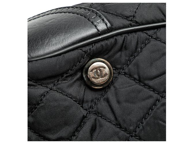 Chanel Nero Parigi New York Borsa da Viaggio in Nylon Trapuntato - vista 9