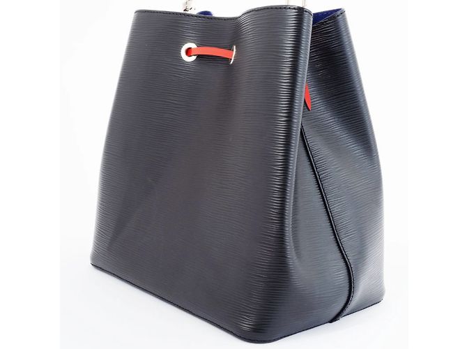 Néonoé Borsa a Spalla NeoNoe MM di Louis Vuitton Nero - vista 2