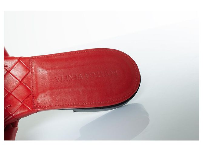 Bottega Veneta, sandali Lido in pelle rossa Rosso - vista 8