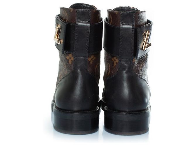 Louis Vuitton, wonderland flat rangers in monogramma Marrone Nero - vista 6