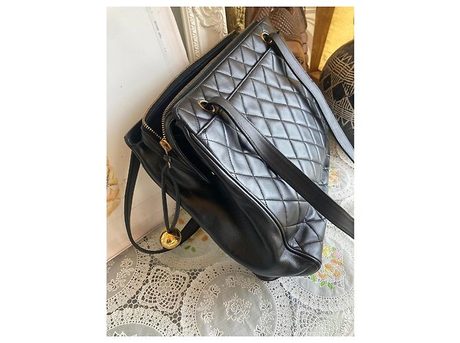 Borsa Chanel in pelle matelassé nera Nero - vista 2
