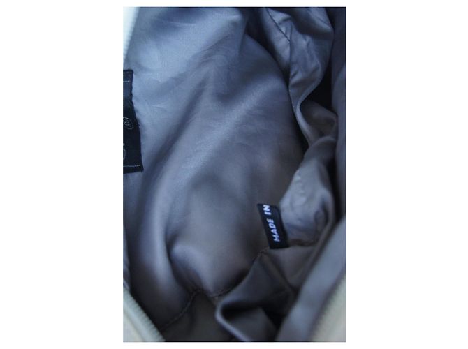 Borsa a mano Chanel in nylon Eggshell Bianco sporco - vista 8