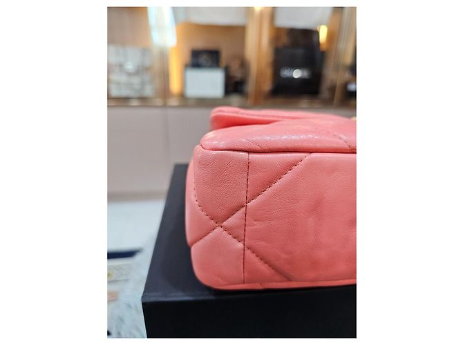 Chanel 19 Borsa Flap in agnello rosa - vista 13
