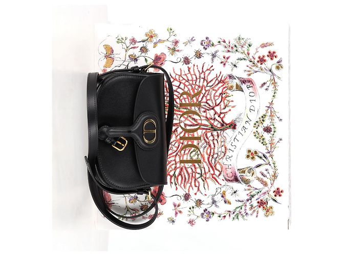 Dior Nova Bolsa Bobby Mini em Couro de Bezerro Preto - vista 10