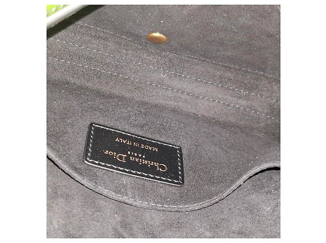 Dior Nova Bolsa Bobby Mini em Couro de Bezerro Preto - vista 7