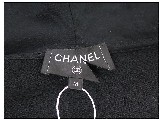 NOVO PULL CHANEL P63299 MOLETOM CAPUZ GRAFFITI COCO CAMELIA CAMBON M 50 Preto - vista 7